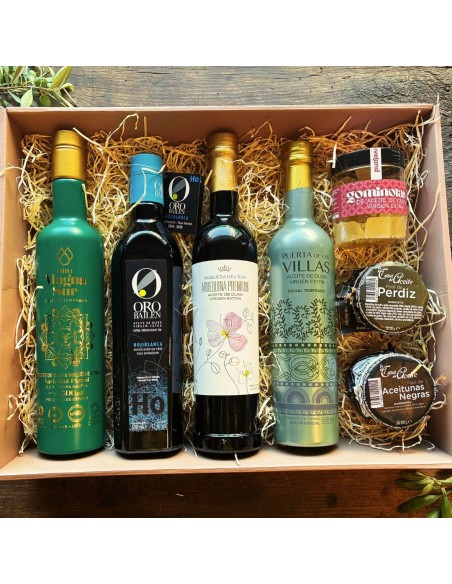 Estuches Regalo 4 Botellas de AOVE Premium + Surtido Gourmet