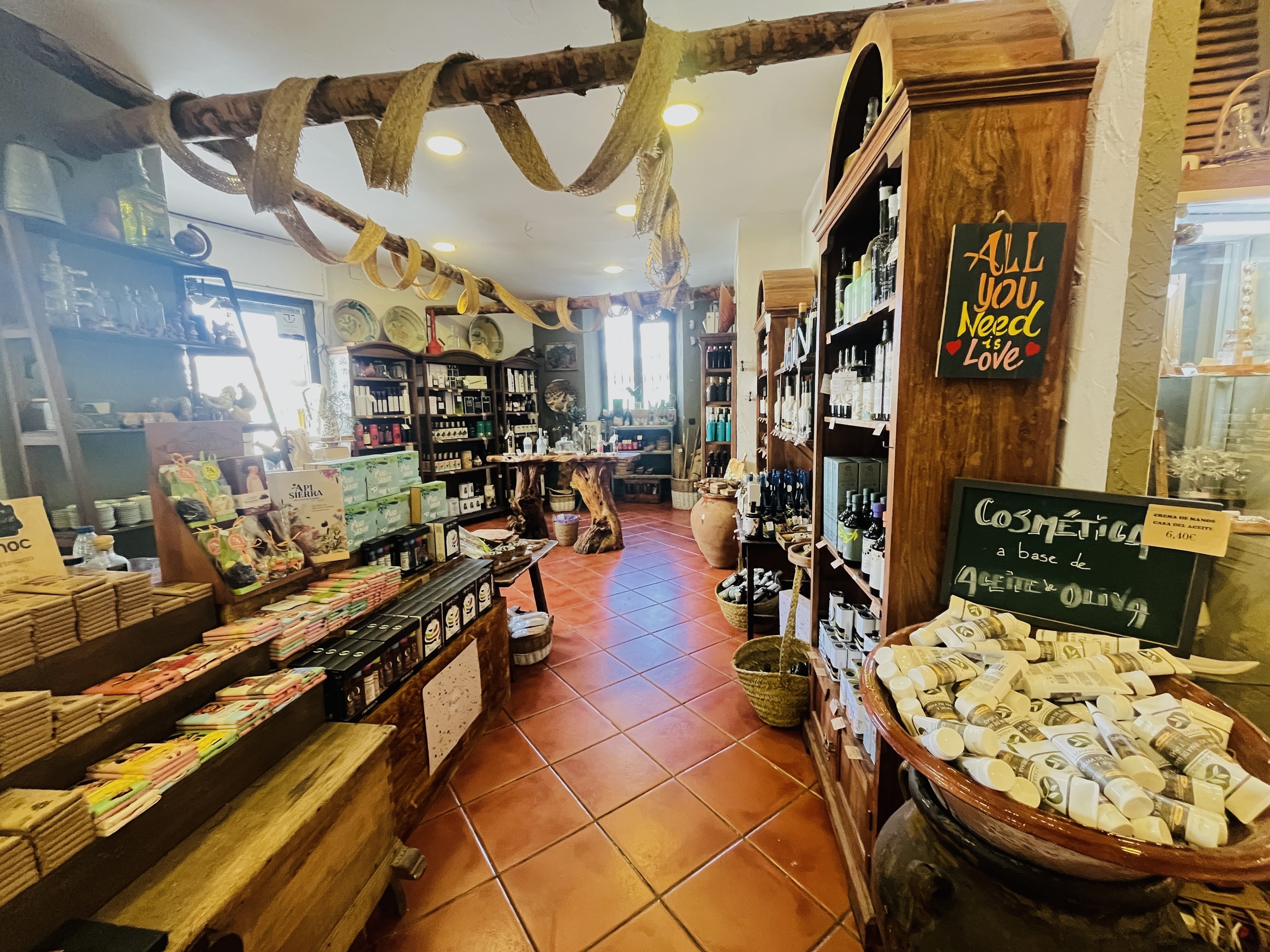 Comprar aceite de oliva de Jaén: calidad, tradición y sabor auténtico